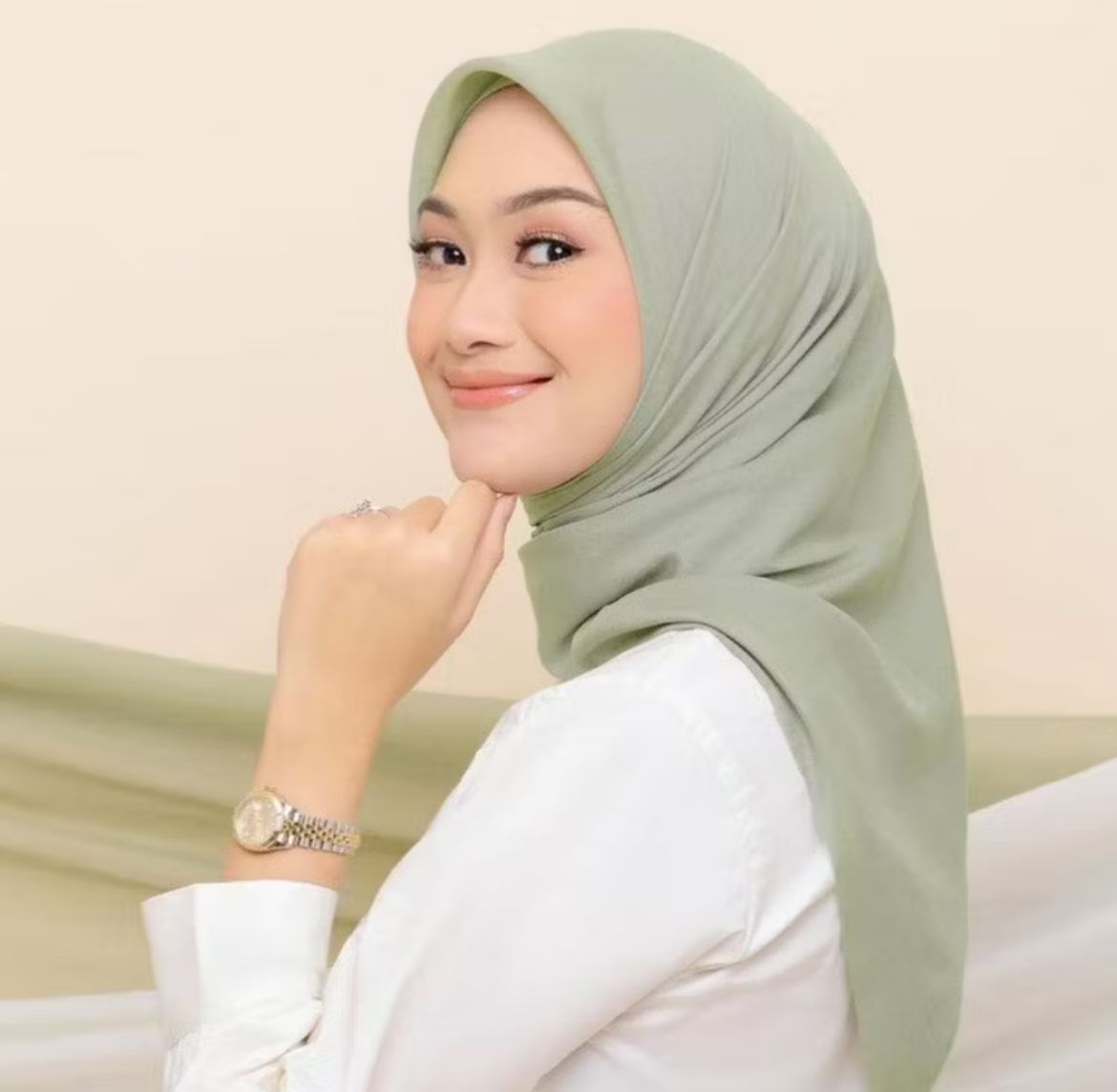Hijab Paris Jadul