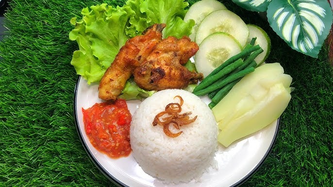 Nasi Ayam Lalapan